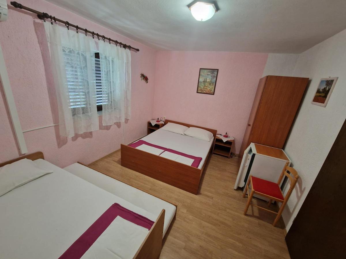 סיביני קרמפוצקי Rooms Anita Sibinj מראה חיצוני תמונה