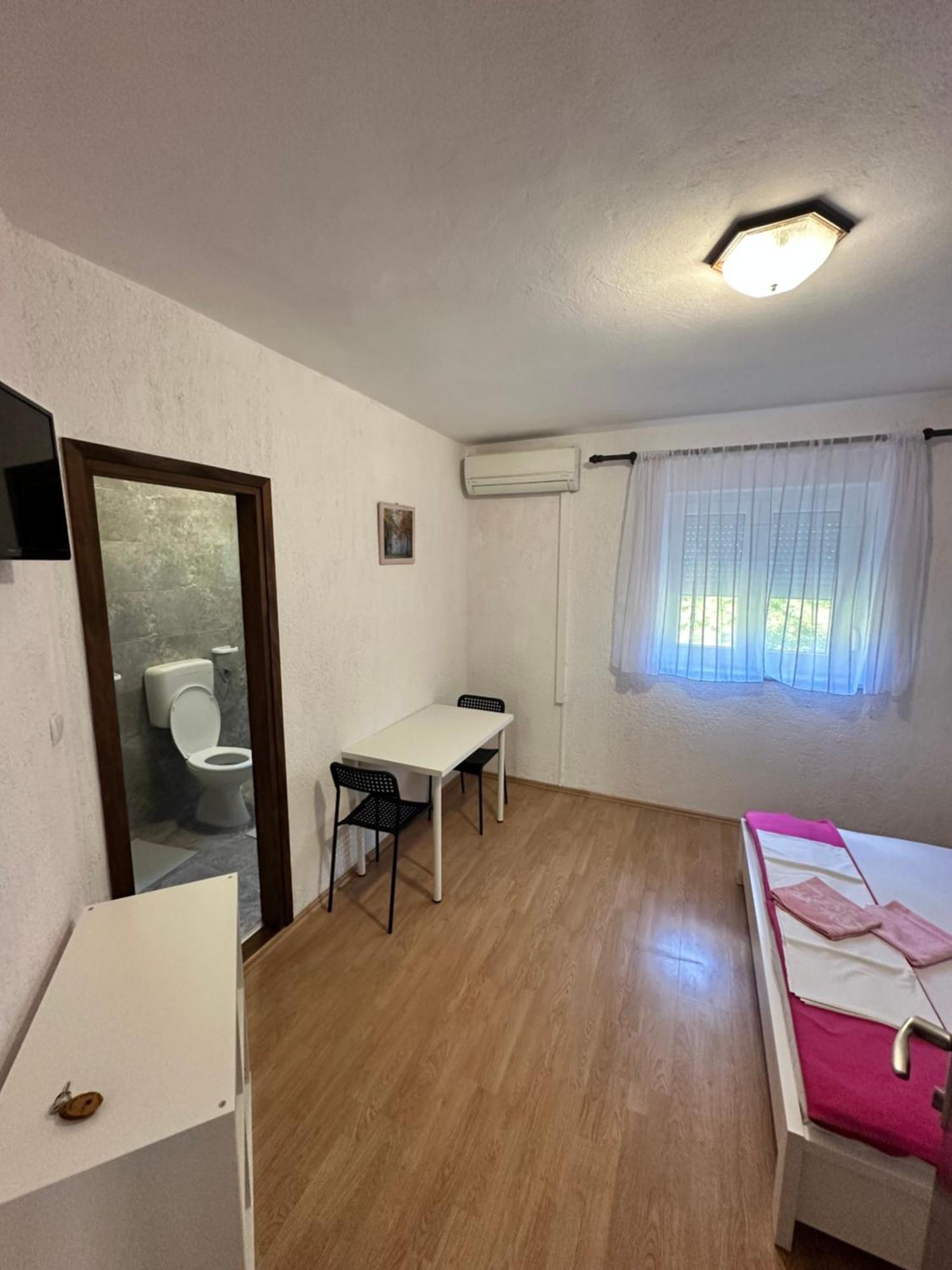 סיביני קרמפוצקי Rooms Anita Sibinj מראה חיצוני תמונה